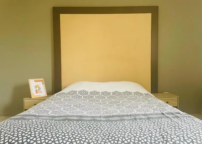 Pause Urbaine à - 393 Appartement *